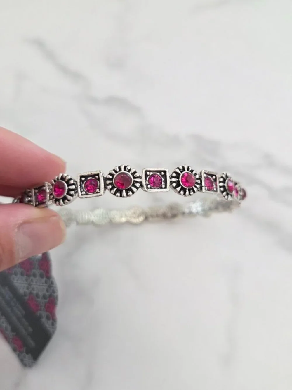 Paparazzi Pink Rhinestone Silver Bangle Bracelet NWT - Picture 5 of 7